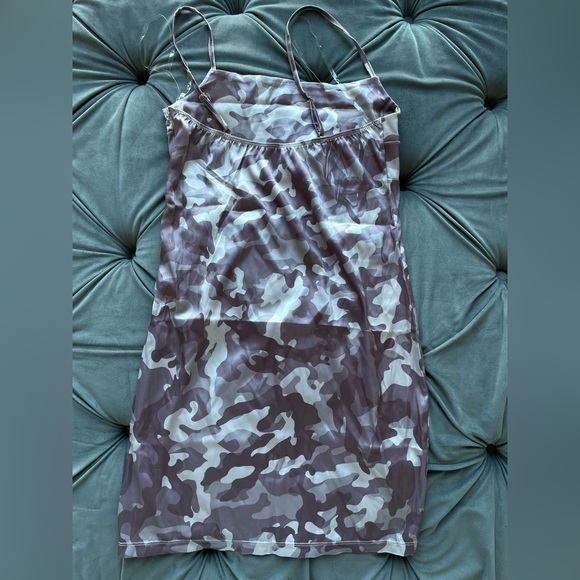 Incognito Camo Dress Size L - Picture 8 of 9